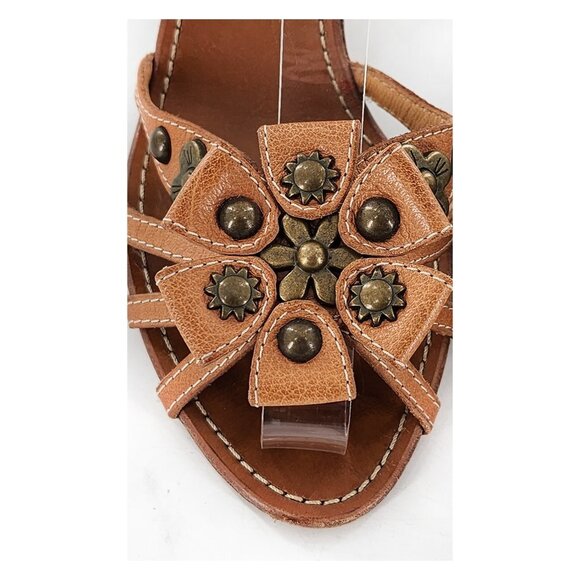 Moschino Brown Embellished peep toe kitten heel Sandals - Picture 4 of 10